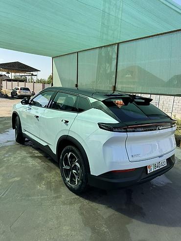 Электротранспорт: Электромобиль Aion LX Plus (кроссовер) Основные особенности: - Кузов — 3