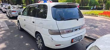 voxy noah: Toyota Gaia: 2002 г., 2 л, Автомат, Бензин, Минивэн — 4
