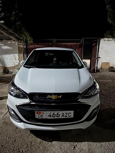 срочно продам машину: Chevrolet Spark: 2018 г., 1 л, Автомат, Бензин, Хэтчбэк — 1