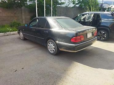 крыло мерс 210: Mercedes-Benz E-Class: 1995 г., 3.2 л, Автомат, Бензин, Седан — 1