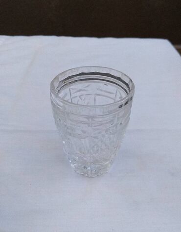 Другие товары для кухни: Продаю: 1. Пивной бокал. Объём 0,5 л. Цена 150 сом; 2. Пивная кружка — 12