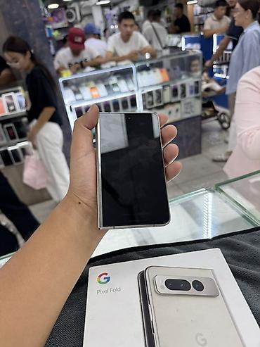 Google: Google Pixel Fold, Б/у, 256 ГБ, 1 SIM, 2 SIM — 10