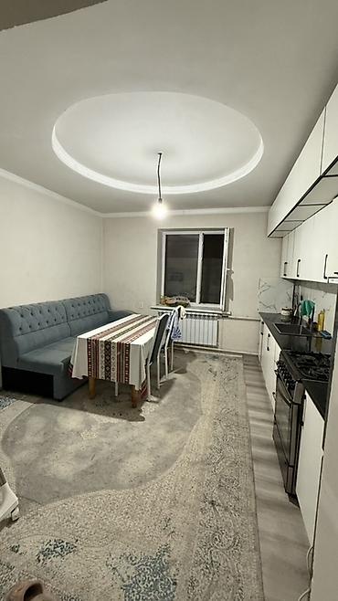 в туалет: 🏡 Участок – 4 сотых 🏠 Үйдүн өлчөмү – 11 × 11 м 🛏️ 5 бөлмөлүү 🧱 Үй ылай — 5