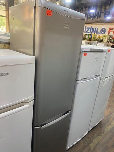 dondurucu soyuducular: 2 qapılı Indesit Soyuducu Satılır, rəng - Boz