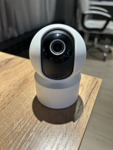 Видеокамеры: Продаю IP-камеру Xiaomi Mi Smart Camera C200, практически новую!