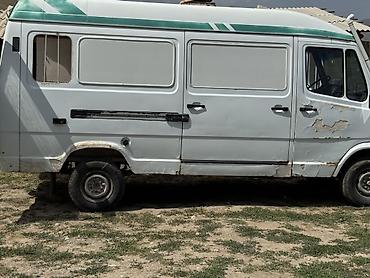реплика мото: Mercedes-Benz : 1990 г., 3 л, Механика, Дизель, Фургон — 3