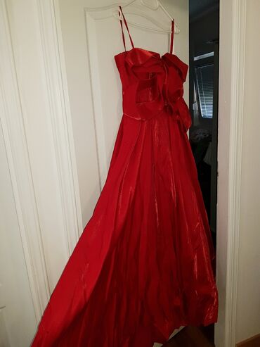 svečana haljina: M (EU 38), bоја - Crvena, Večernji, maturski, Na bretele