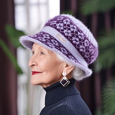 Ostala ženska odeća: Cena 1300din
Poručuje se,isporuka za nekoliko dana — 26