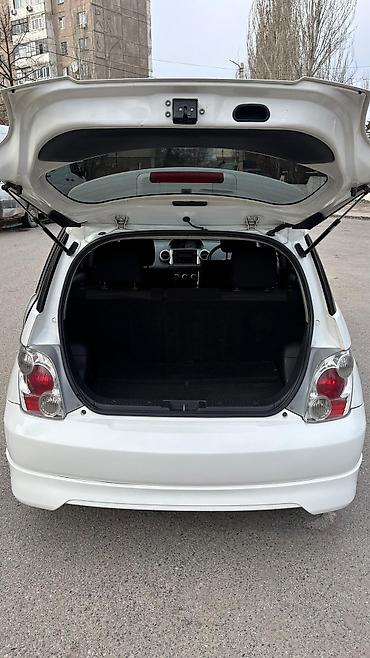 Toyota: Toyota Ist: 2002 г., 1.5 л, Автомат, Бензин, Хэтчбэк — 11