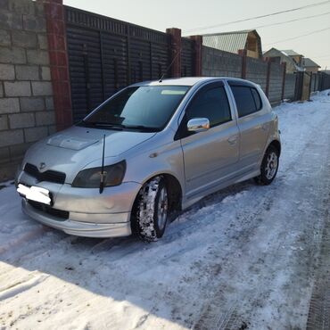 Toyota: Toyota Yaris: 2000 г., 1.3 л, Механика, Бензин, Хэтчбэк