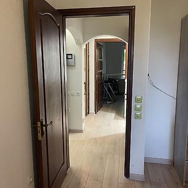 сним квартиру: 3 комнаты, 70 м², Карпинка 105 серия, 1 этаж, Свежий ремонт — 2