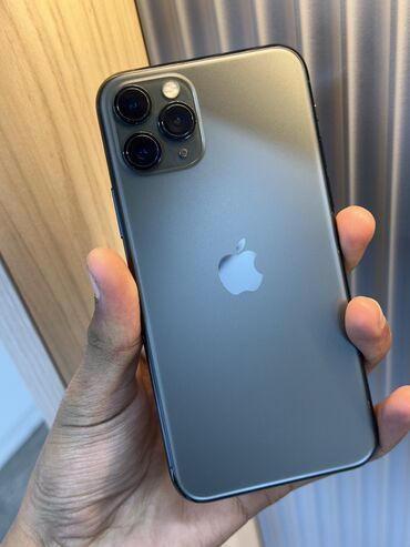 Apple iPhone: IPhone 11 Pro, Б/у, 64 ГБ, Зарядное устройство, Защитное стекло, Чехол