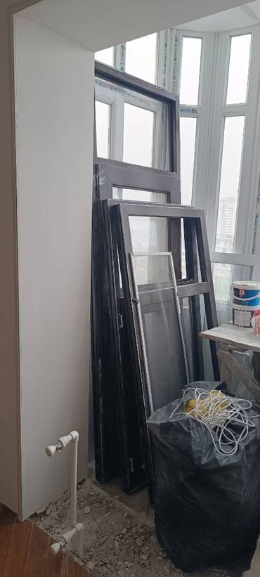 раздвижные двери в баку: 2 pencere 1 qapi .hec bir problemi yoxdur.maraqlnan sexler ucun olcunu