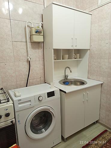 льва толстого 8: Сдаётся с 26 сентября 1 ком кв . По адресу Московская -Турусбекова 4 — 6