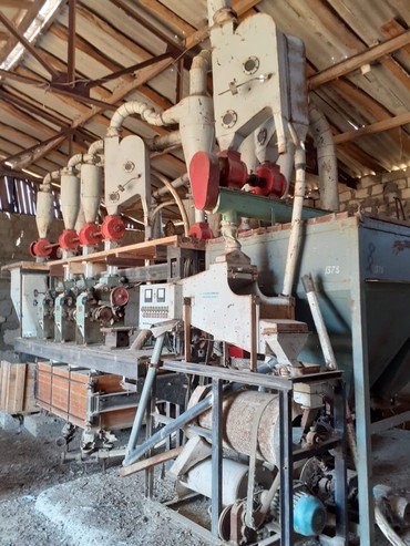 Digər istehsal avadanlığı: Un dəyirmanı AVM-7. Sutkada 7 ton un istehsal edir. İki növ. Əla və — 4