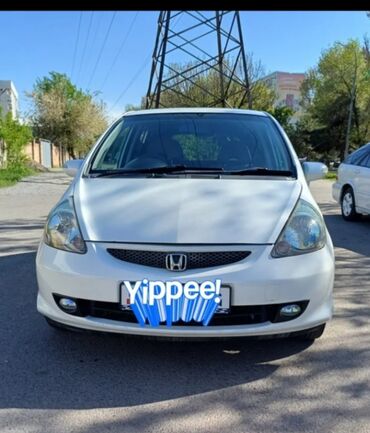 Легковой транспорт: Сдаю в аренду: Легковое авто, Под такси