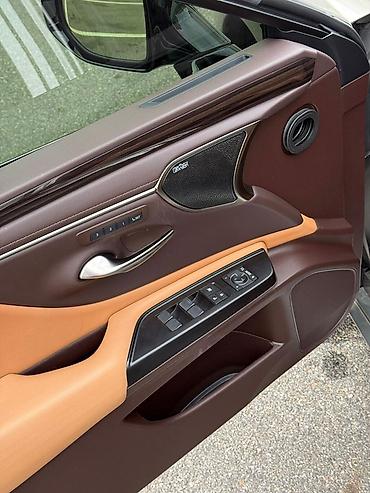 Lexus: Lexus ES: 2019 г., Гибрид, Седан — 8