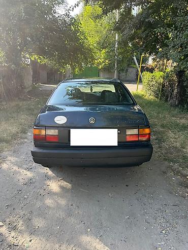 passat b: Volkswagen Passat: 1990 г., Седан — 2