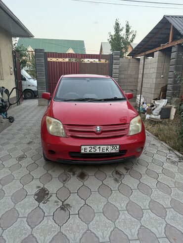 срочно продать машину: Toyota ist: 2003 г., 1.5 л, Автомат, Бензин, Хэтчбэк