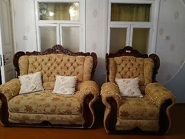 ucuz tul perdeler: Klassik üslubda qonaq otağı dəsti - Tərkibi: 1 böyük divan (təxminən — 1