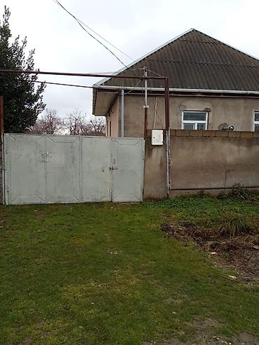 Həyət evləri və villaların satışı: 3 otaqlı, 70 kv. m, Orta təmir — 10