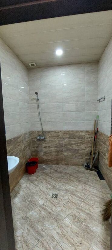 Mənzil kirayələyirəm: 3 otaqlı, 115 kv. m — 5