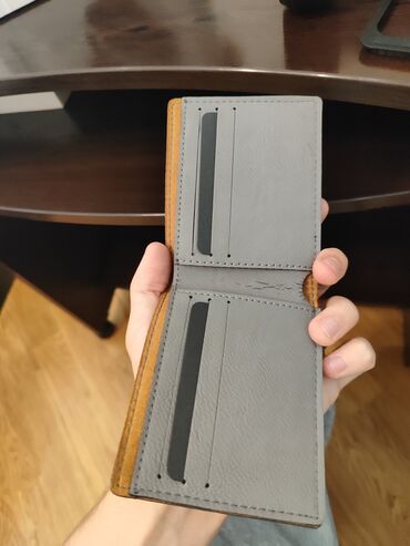 Toy paltarları və aksesuarları: Pulqabı, Eko dəri, Yeni