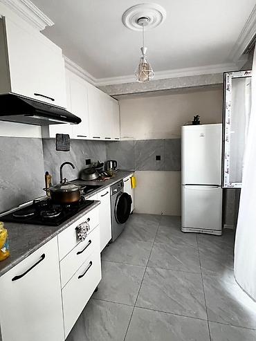 tək çarpayı: Tək otaq kirayeye verilir . Ev 5 otaqlı evdir 5 xanım qalır1 xanım — 5