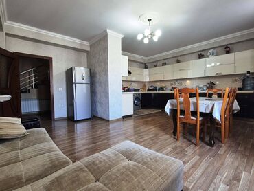 Yeni tikili: Bakıxanov qəs., 4 otaqlı, Yeni tikili, 200 kv. m -da lalafo.az — 7 Yeni tikili: Bakıxanov qəs., 4 otaqlı, Yeni tikili, 200 kv. m — 7