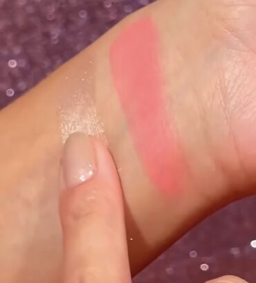 Oyuncaqlar: Charlotte tilbury rumyana ve highlighter paleti. Amerika — 7