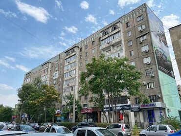 квартира арена: 2 бөлмө, 61 кв. м, 106-серия, 6 кабат, Эски ремонт