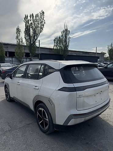 накидка на торпеду: GAC Aion Y — компактный электрический кроссовер Кузов и дизайн: - — 3