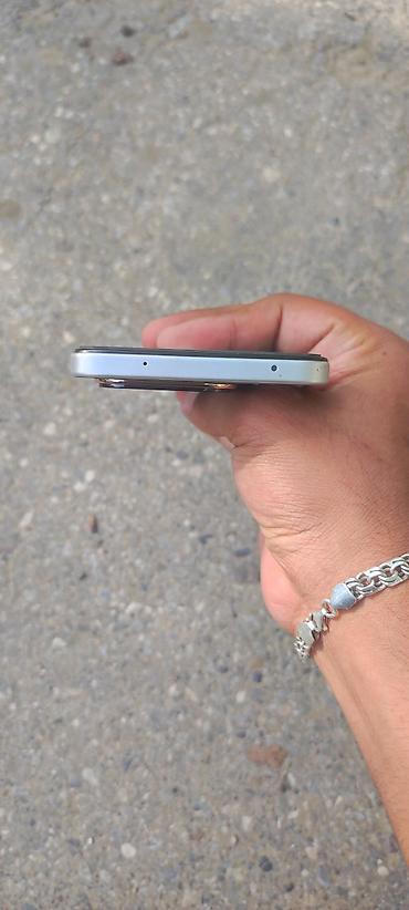 telefon bakı: Honor 256 GB, rəng - Gümüşü, Sensor — 4