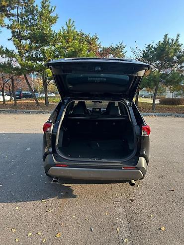 Toyota: Toyota RAV4: 2020 г., 2.5 л, Автомат, Гибрид, Кроссовер — 11