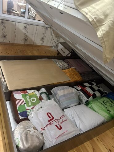 Yataq otağı dəstləri: İkinəfərlik çarpayı, 2 tumba — 5