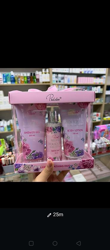 Paulzilan “Merci Bouquet” hədiyyə dəsti Tərkib: - Shower Gel – 200 ml