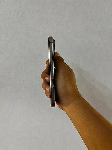 Apple iPhone: IPhone 16 Pro, Б/у, 256 ГБ, Черный, 84 % — 6