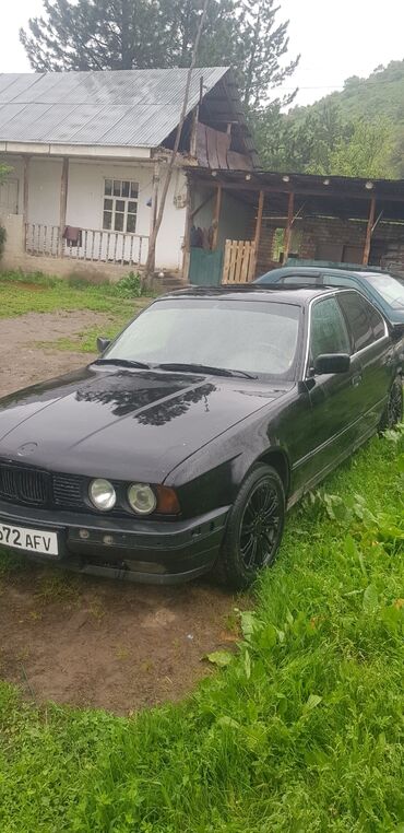 BMW 520: 1991 г., 2 л, Механика, Бензин, Минивэн