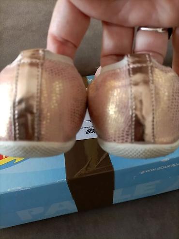 shoes: Cista koza,ulozak anatomski,lagane,mekane .Odgovaraju broju 37.Pavle — 9