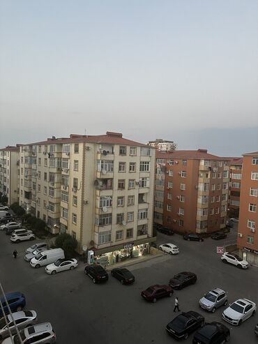 Qarajlar: 2 otaqlı, Yeni tikili, 83 kv. m