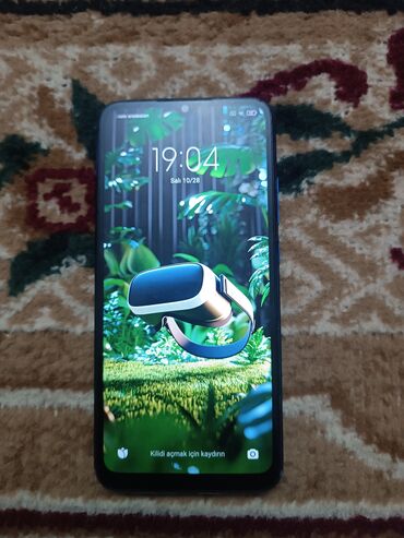 philips xenium x530: Redmi 9c NFC islenmisdir hec bir problemi yoxdur zeretqasi var ekran