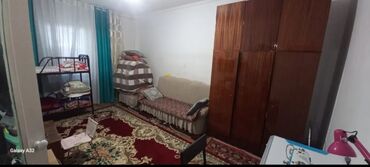 Продажа квартир: 1 комната, 36 м², 106 серия, 4 этаж, Старый ремонт
