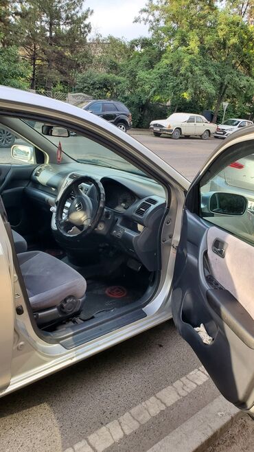 Honda: Honda Civic: 2002 г., 1.5 л, Автомат, Газ, Хэтчбэк — 10