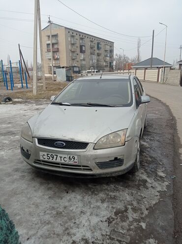 урунган машина: Ford Focus: 2007 г., 1.6 л, Механика, Бензин