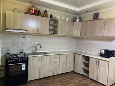 мисте кочот: Ашкана гарнитуру, Колдонулган, түсү - Саргыч боз, Жыгач, Өзү алып кетүү