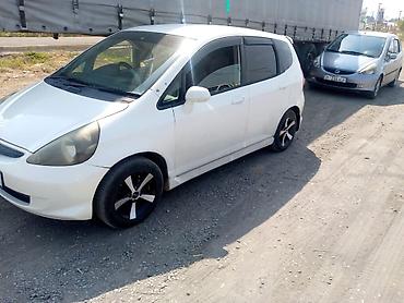 avante 3: Honda Fit: 2003 г., Автомат, Бензин, Хэтчбэк — 2