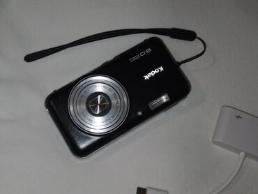 sony fotoaparat: Fotoaparat
Problemsiz
Levazimatları üstündə