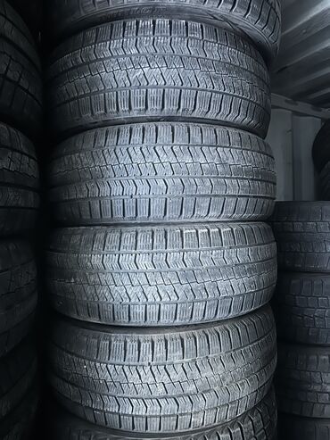 Шины: Шины 215 / 45 / R 18, Зима, Б/у, Комплект, Легковые, Япония, Bridgestone