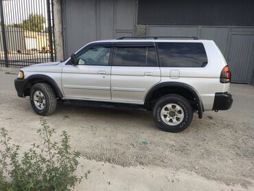 афто расрочка: Mitsubishi Montero: 2002 г., 3 л, Автомат, Бензин, Внедорожник