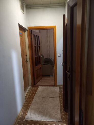 Uzunmüddətli kirayə mənzillər: Əcəmi metrosu yaxınlığı,Yeganə şadlıq sarayının yanında,5 — 13